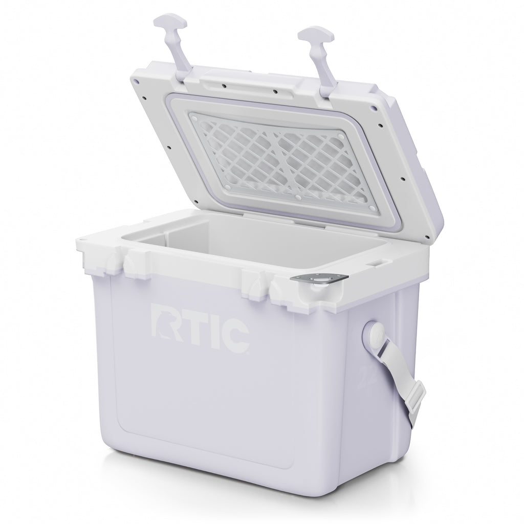 22 QT Ultra-Light Cooler (41CF)