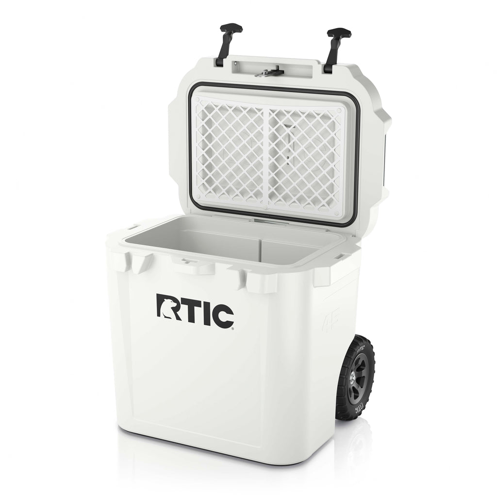 45 QT Ultra-Tough Wheeled Cooler (GW95)