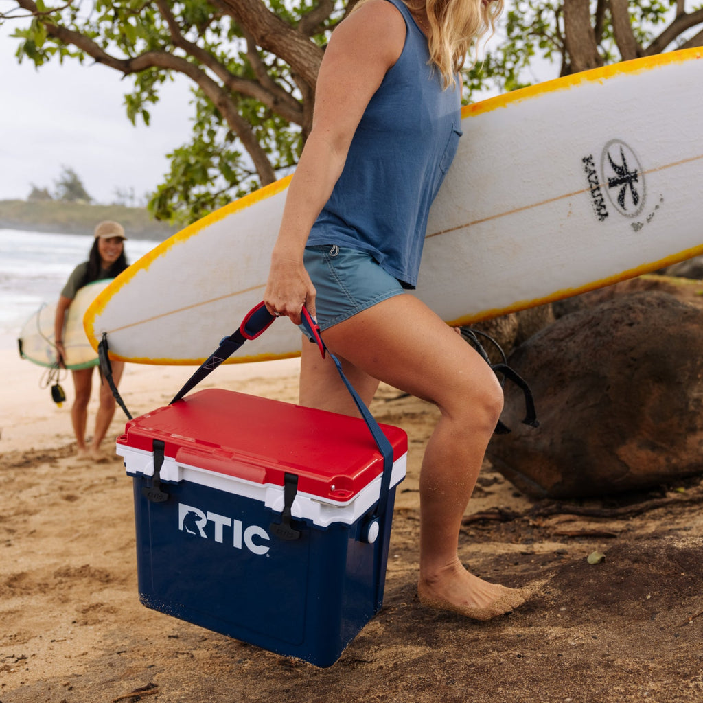 22 QT Ultra-Light Cooler (41CF)