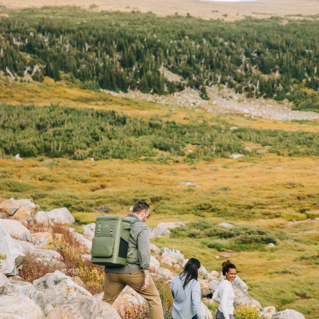 Ultra-Tough Backpack Cooler (87GN)