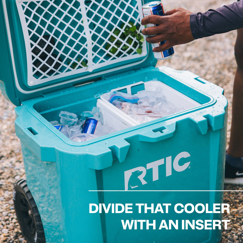 45 QT Ultra-Tough Wheeled Cooler (GW95)