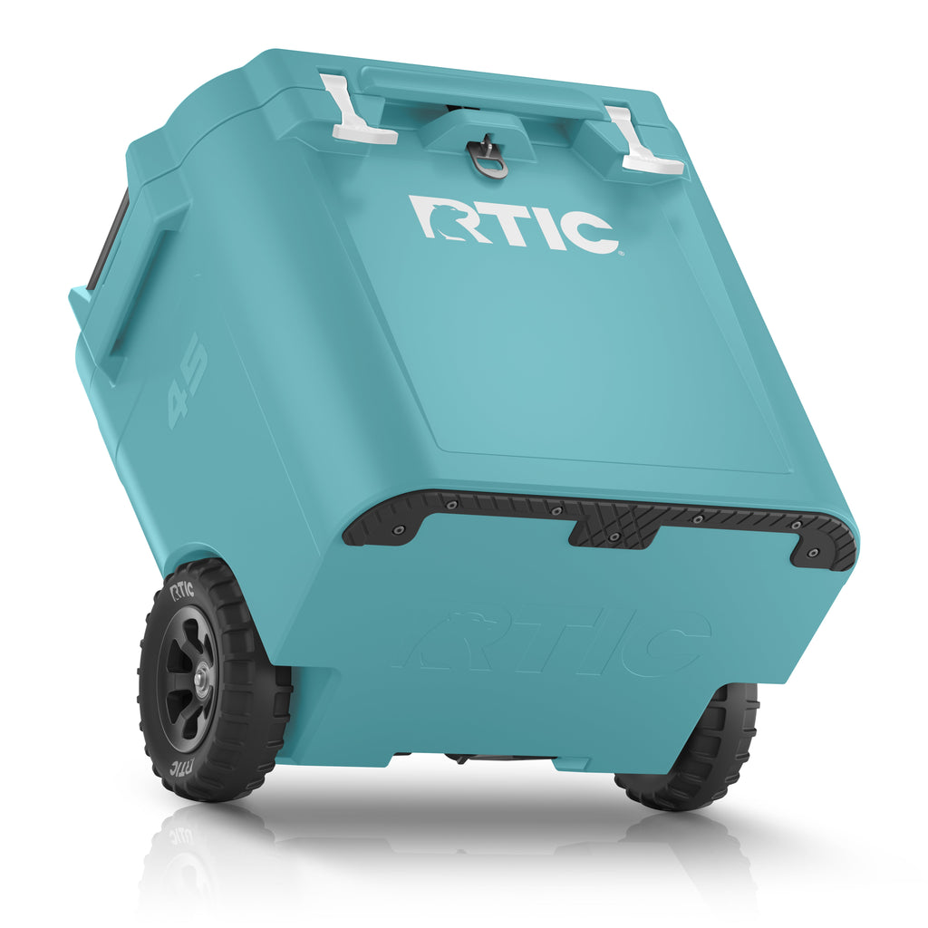 45 QT Ultra-Tough Wheeled Cooler (GW95)