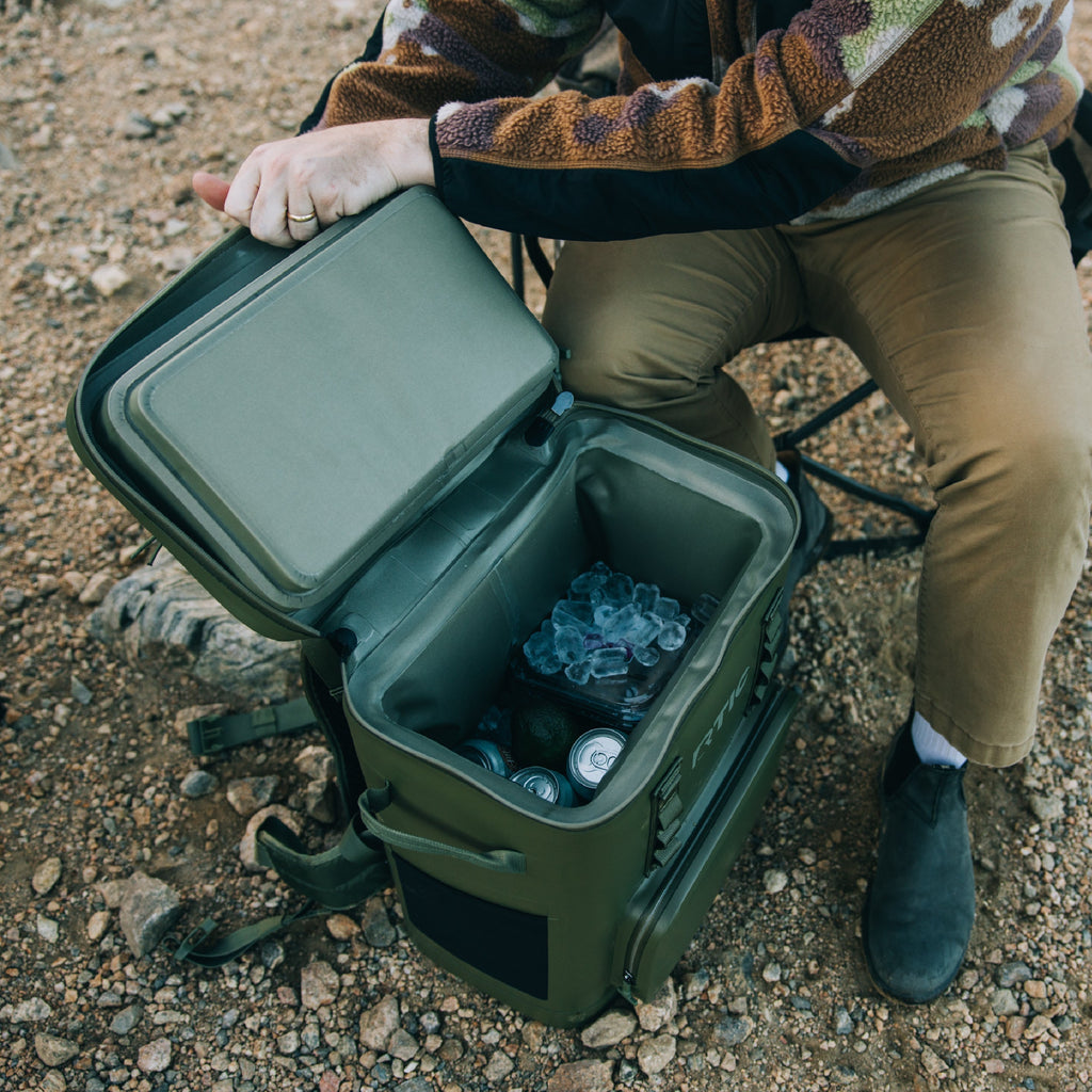 Ultra-Tough Backpack Cooler (KO4D)