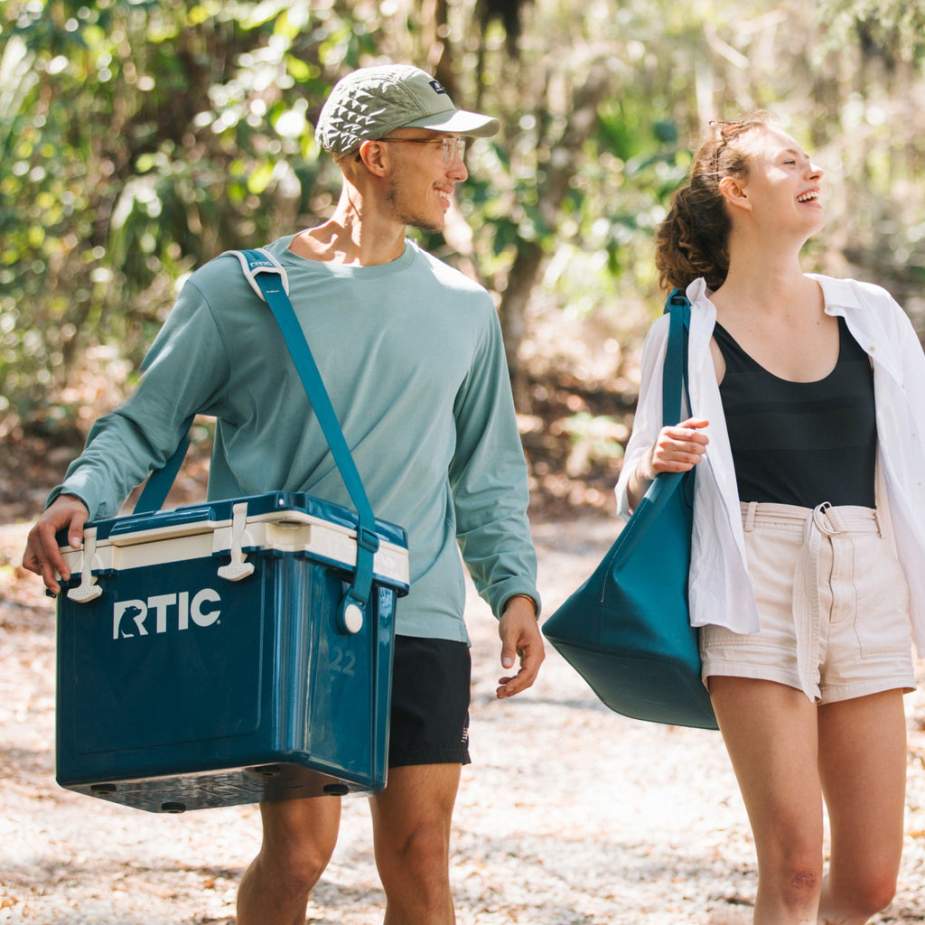 22 QT Ultra-Light Cooler (41CF)