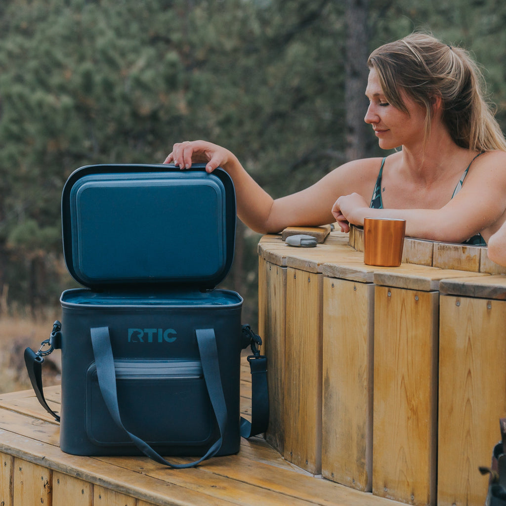 Ultra-Tough Soft Cooler Pro (ENZN)
