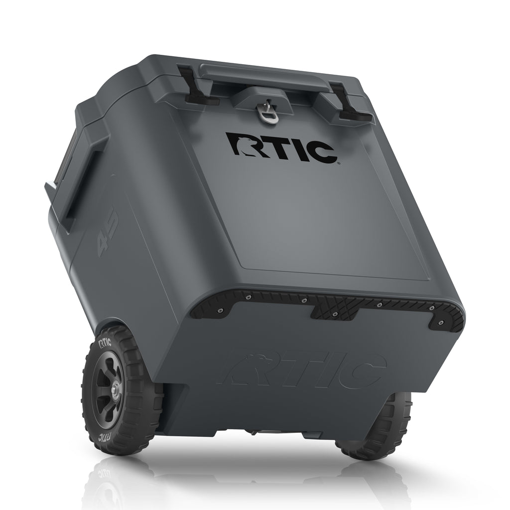 45 QT Ultra-Tough Wheeled Cooler (GW95)