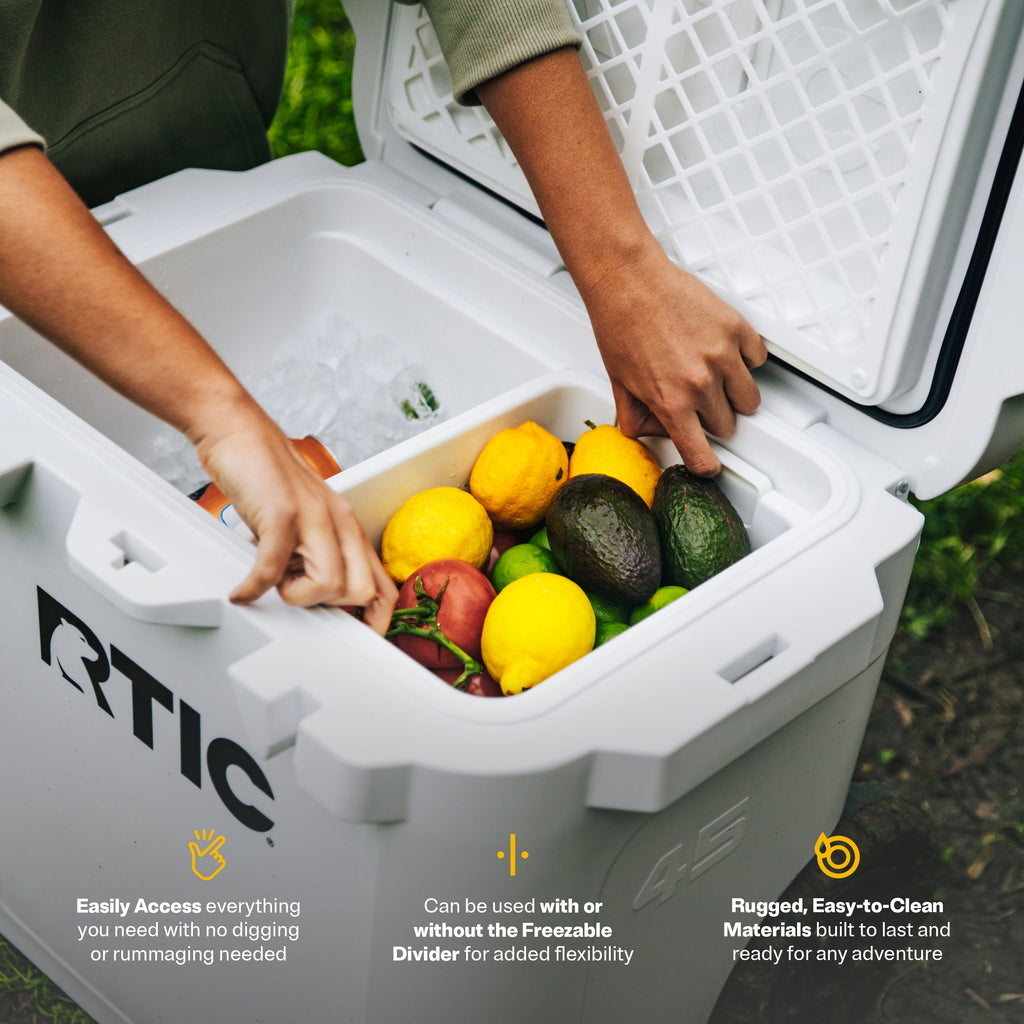45 QT Ultra-Tough Wheeled Cooler (GW95)