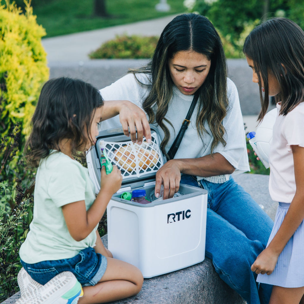 8 QT Road Trip Personal Cooler (8GEZ)