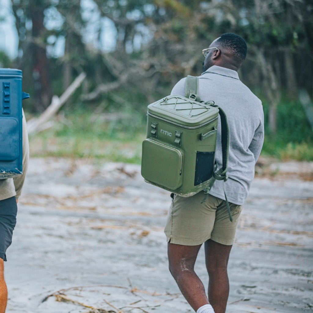 Ultra-Tough Backpack Cooler (KO4D)